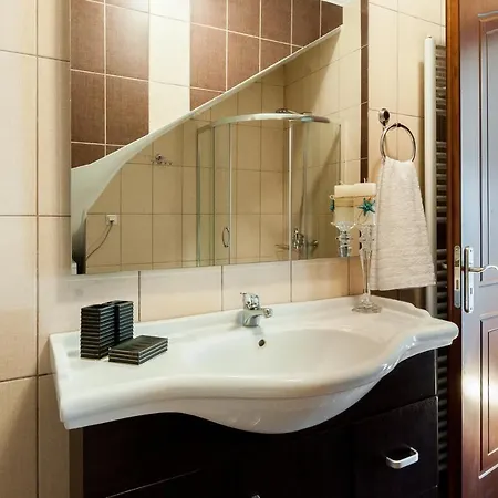 Vila Spartakos Luxury 7 *