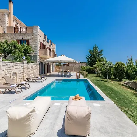 Spartakos Luxury 7 Villa